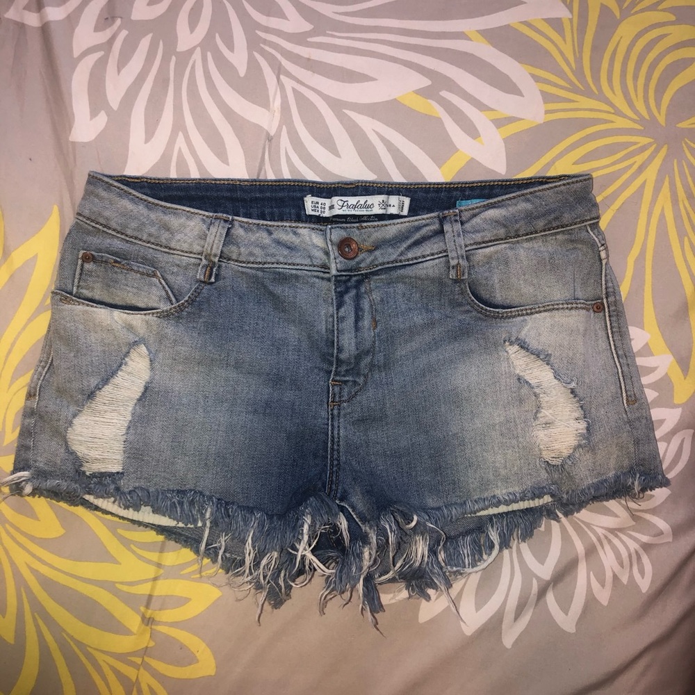 Trafaluc shorts by Zara